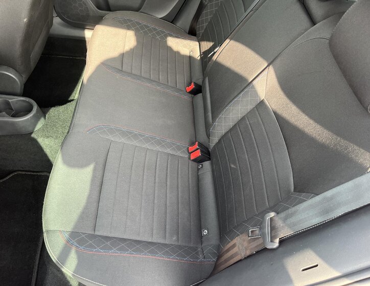 Škoda Rapid Hatchback 999,0 70 kw