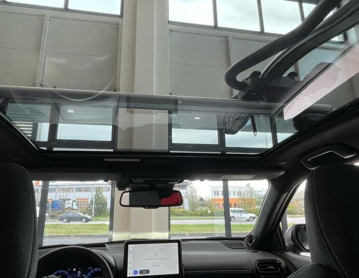 Toyota Yaris Cross 40