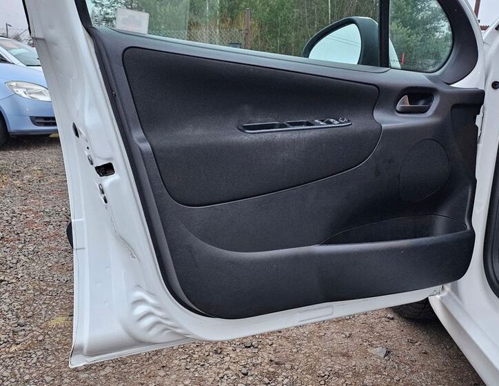 Peugeot 207 Hatchback 1,4 l 50 kw