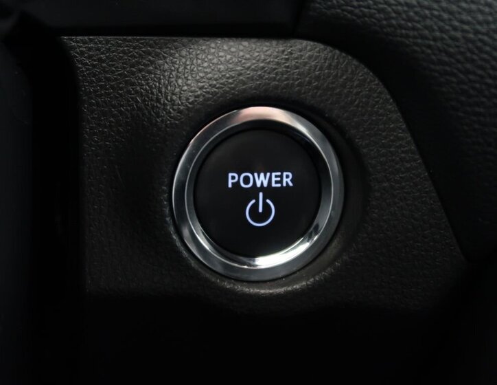 Toyota RAV4 Kombi 2,5 l 131 kw