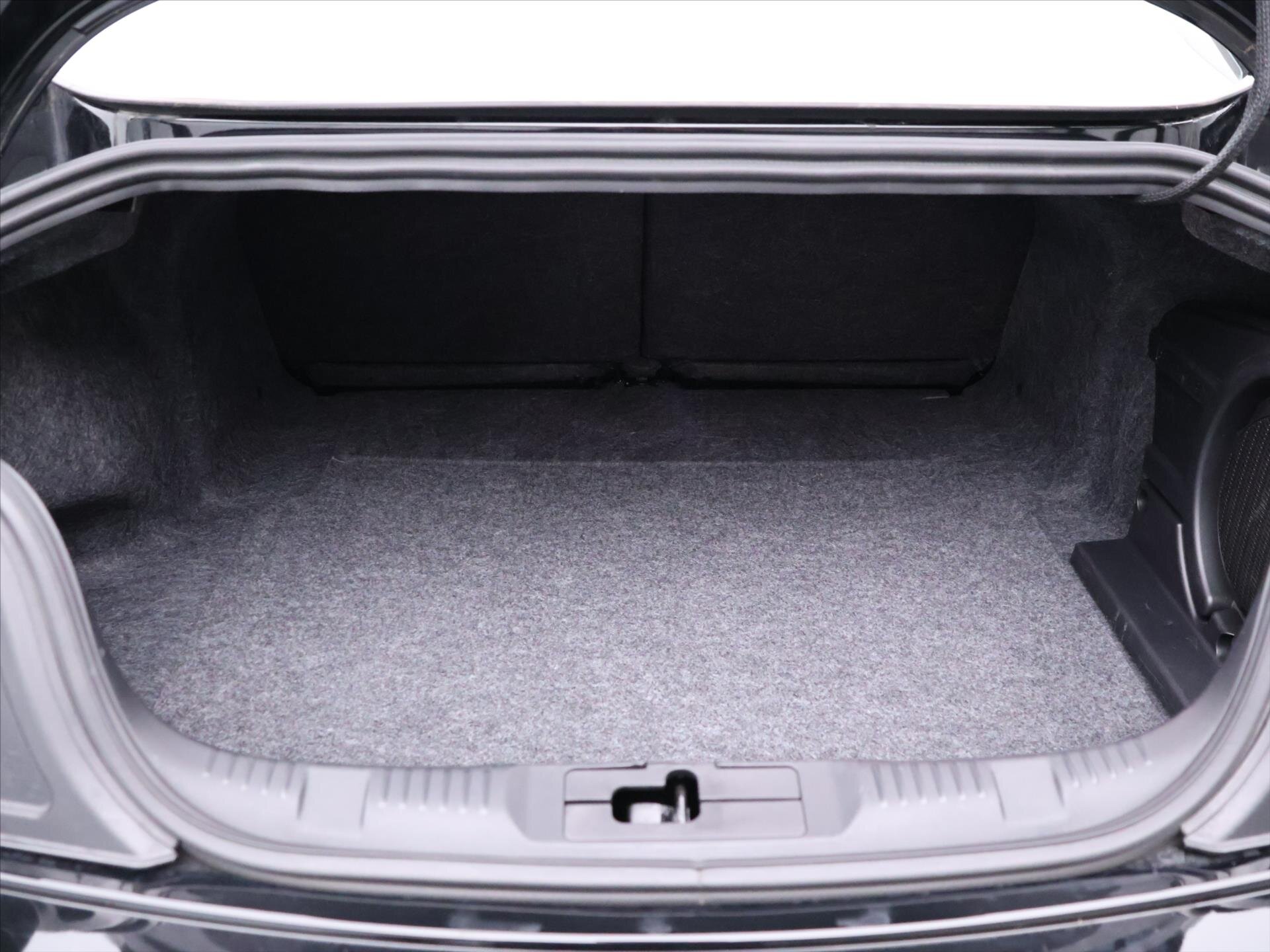 Ford Mustang Kupé 5,0 l 310 kw