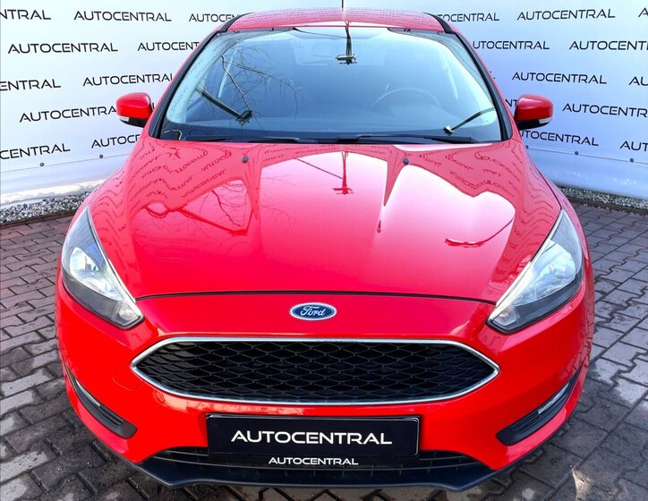 Ford Focus Kombi 999,0 92 kw