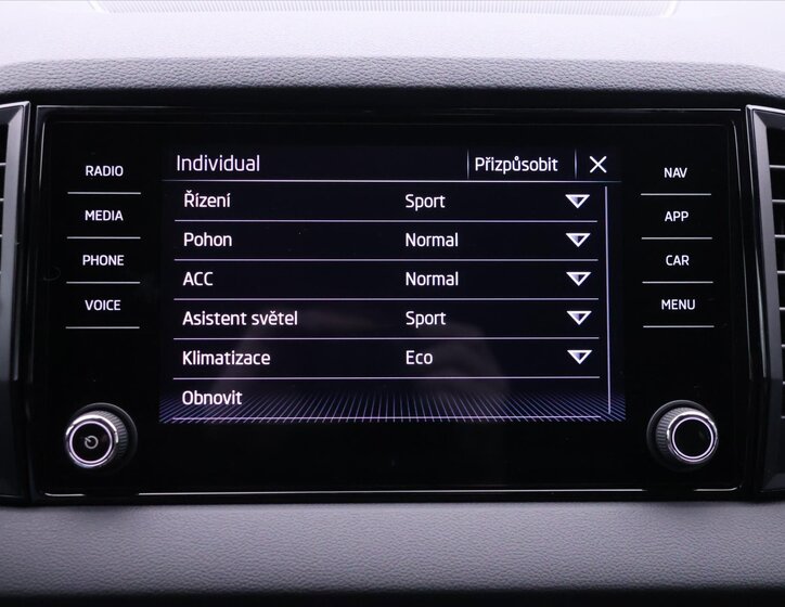 Škoda Karoq SUV 2,0 l 110 kw