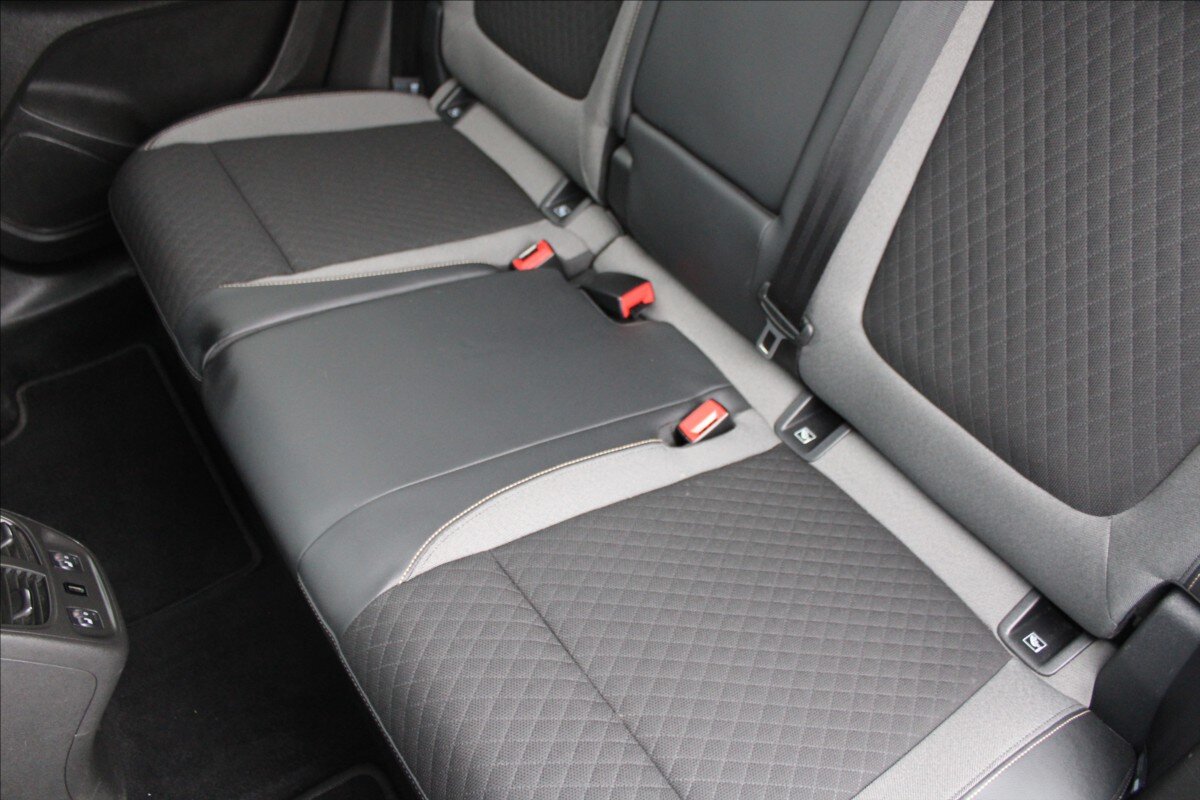 Opel Grandland X SUV 2,0 l 130 kw