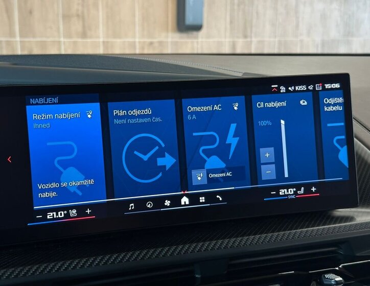 BMW XM SUV / Terénní 4,4 l 480 kw