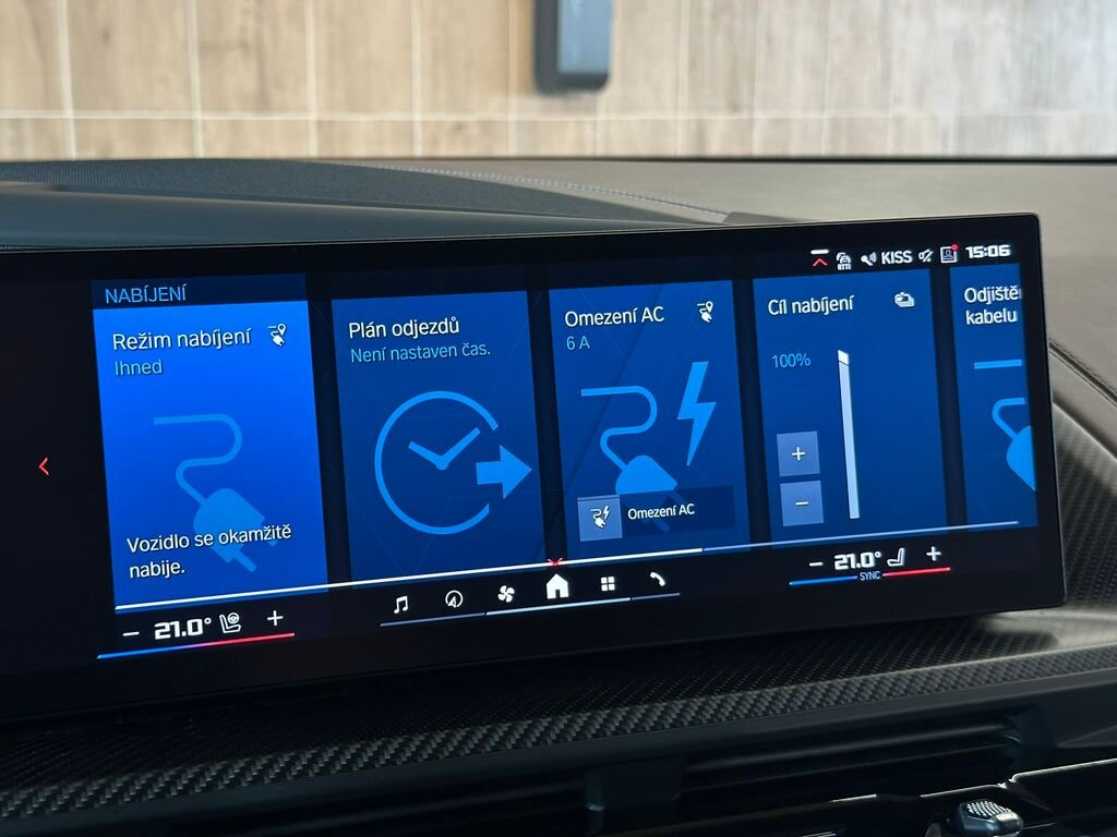 BMW XM SUV / Terénní 4,4 l 480 kw