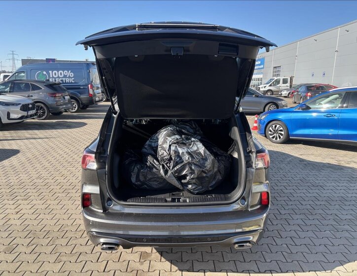 Ford Kuga SUV 2,5 l 140 kw