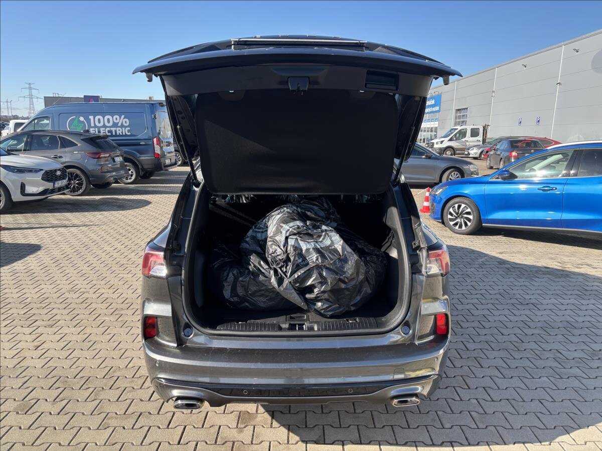 Ford Kuga SUV 2,5 l 140 kw