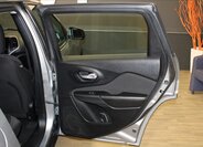 Jeep Cherokee SUV / Terénní 2,2 l 136 kw