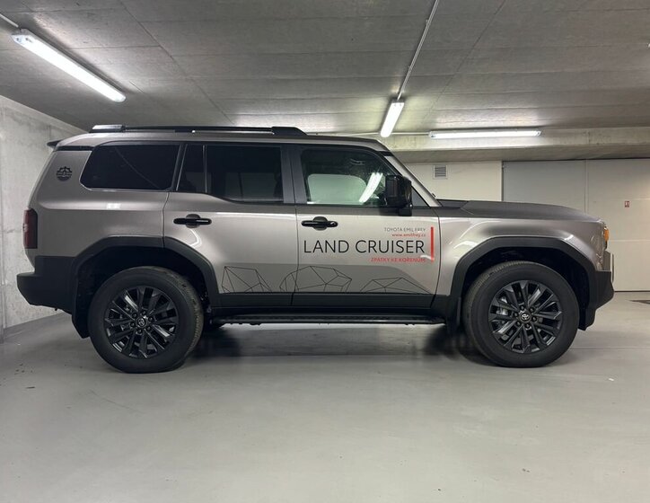 Toyota Land Cruiser SUV / Terénní 2,8 l 150 kw