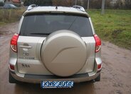 Toyota RAV4 Kombi 2,0 l 112 kw