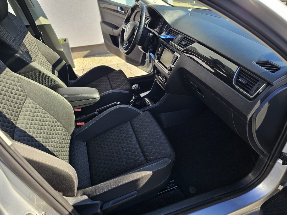 Škoda Rapid Hatchback 999,0 81 kw