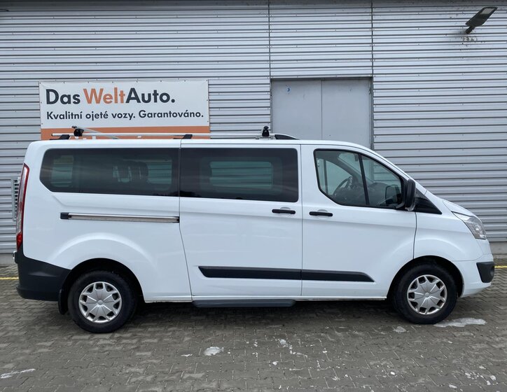 Ford Tourneo Custom MPV 2,0 l 96 kw