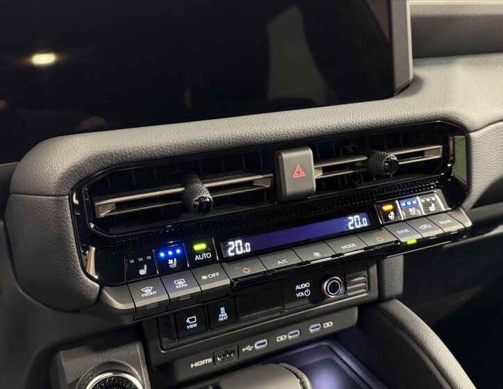 Toyota Land Cruiser SUV 2,8 l 151 kw