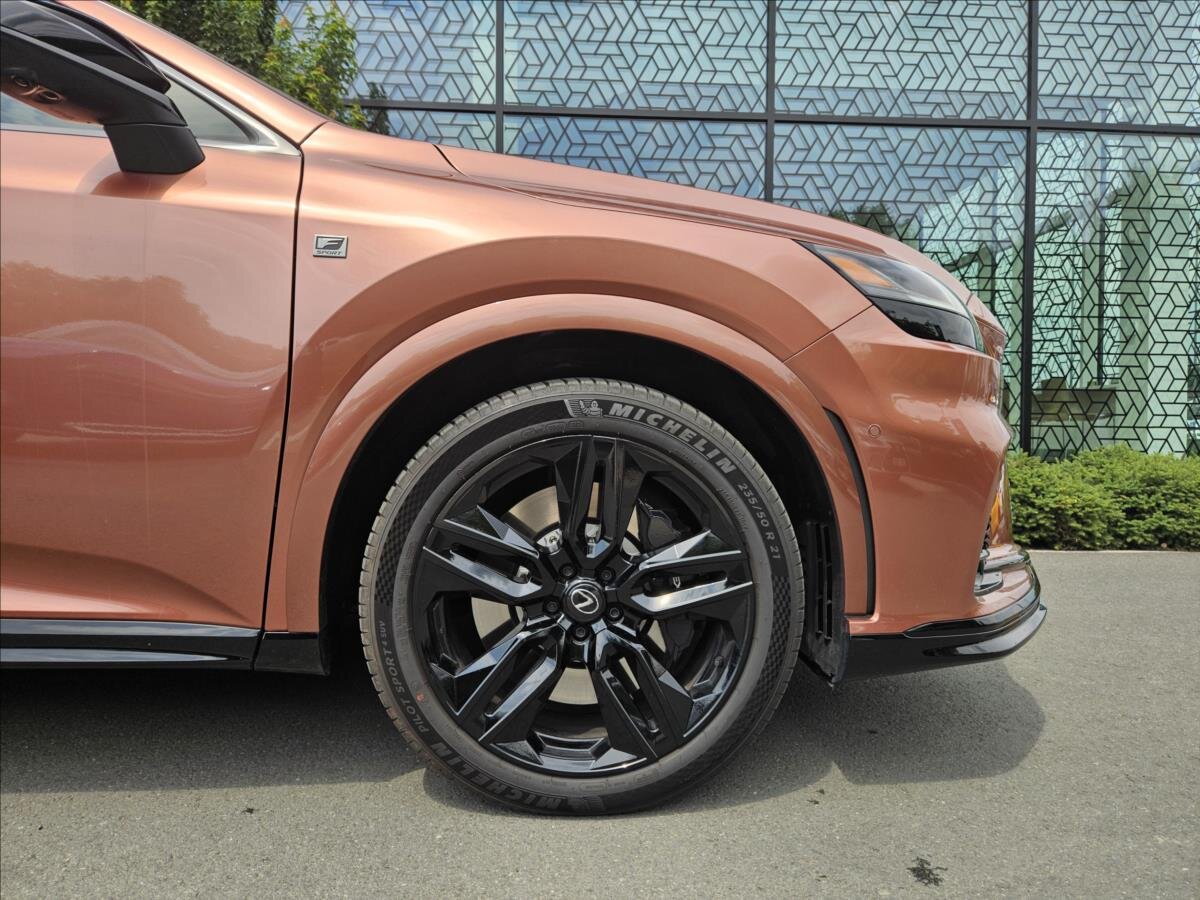Lexus RX 500h SUV / Terénní 2,4 l 273 kw