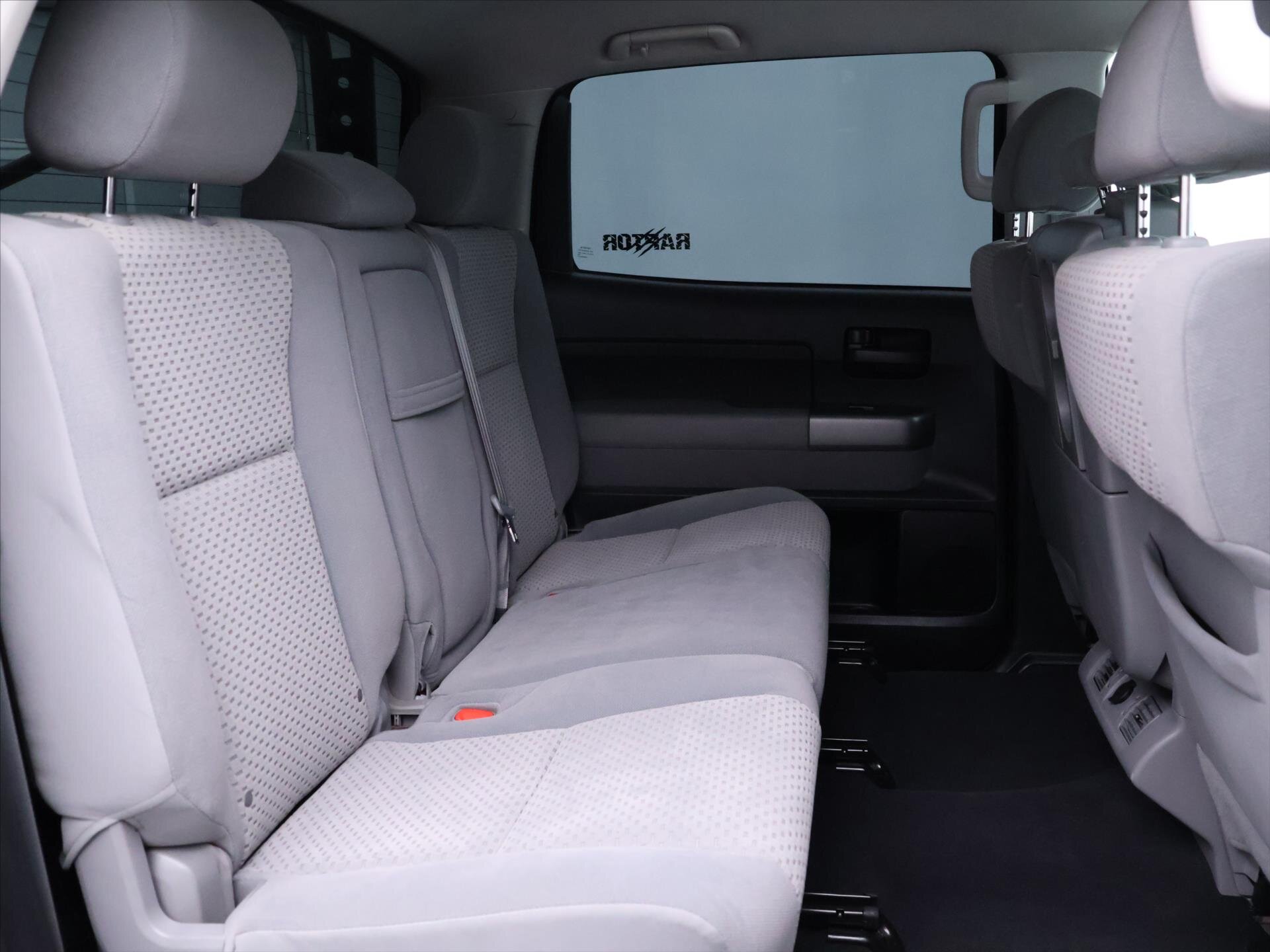 Toyota Tundra Pick-up 5,7 l 285 kw