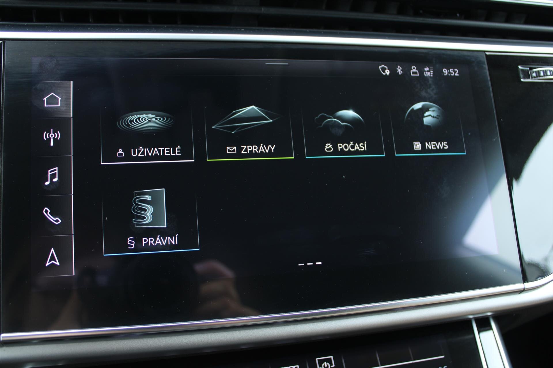 Audi Q8 SUV / Terénní 3,0 l 250 kw