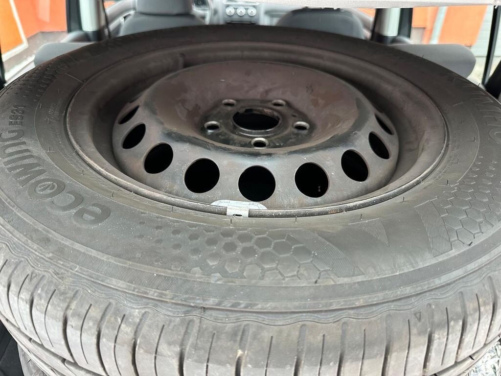 Volkswagen Touran MPV 1,6 l 77 kw