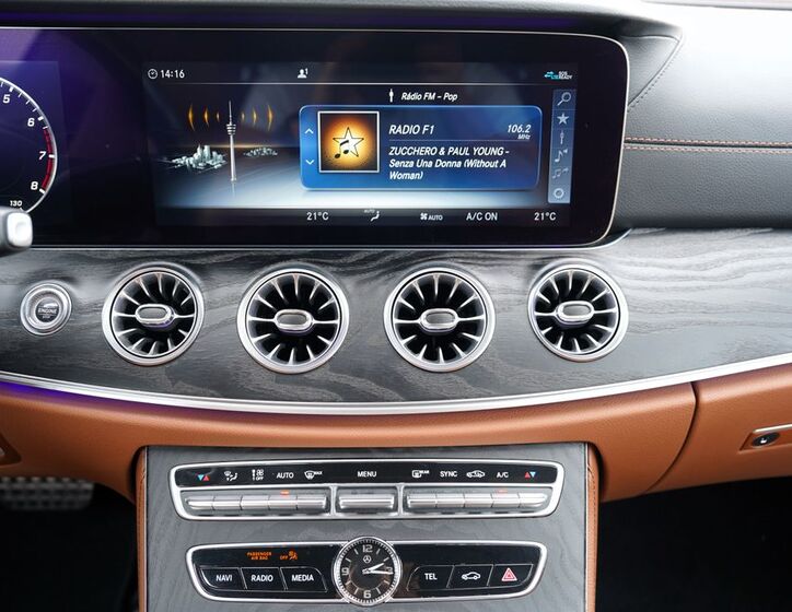 Mercedes-Benz Třídy E 32