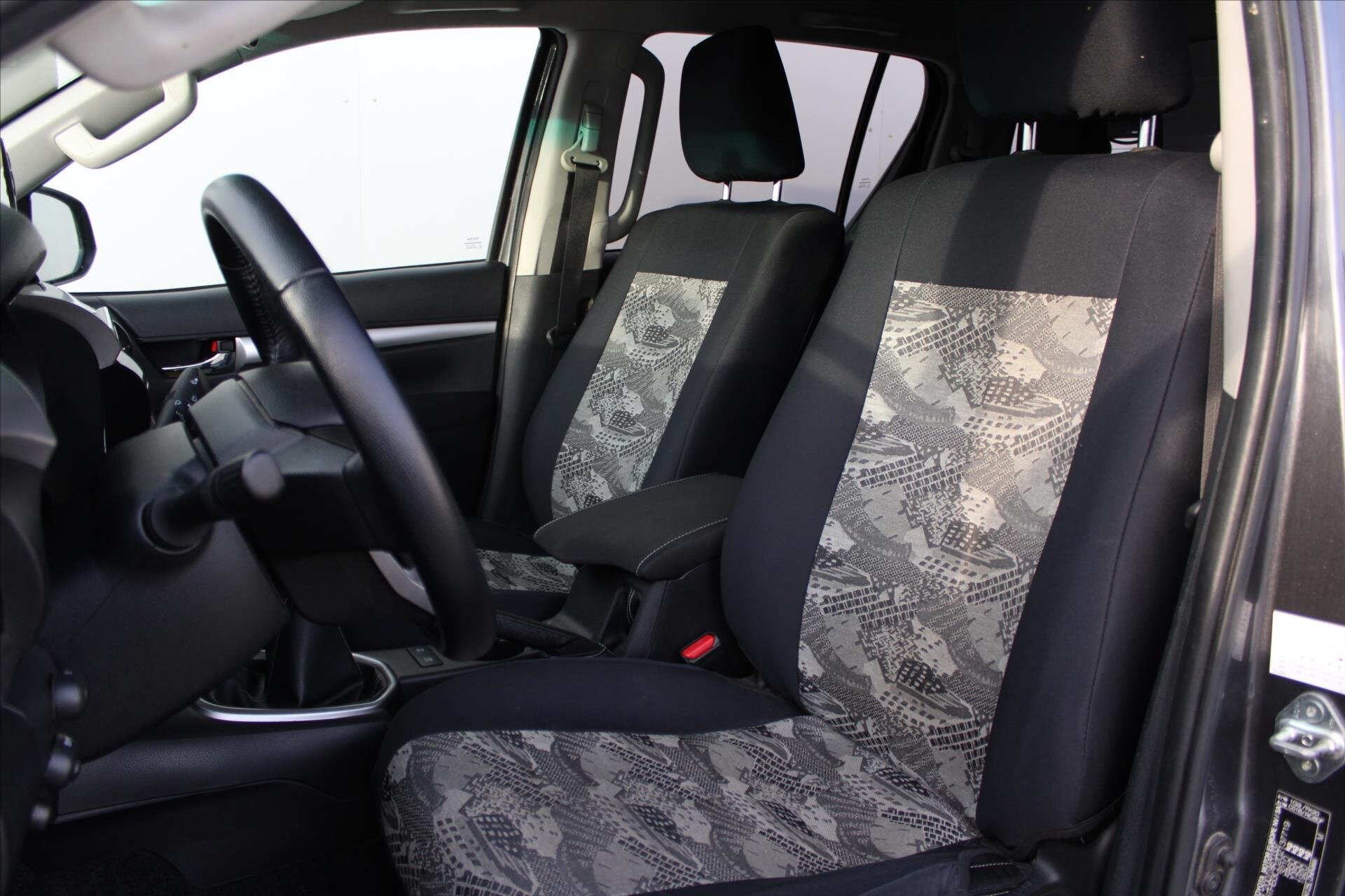 Toyota Hilux Pick-up 2,4 l 110 kw