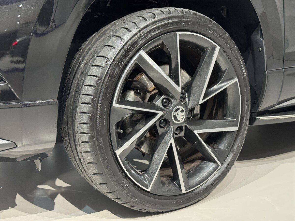 Škoda Karoq SUV 1,5 l 110 kw