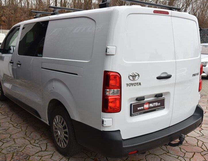 Toyota ProAce 10