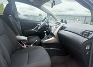 Toyota Verso Kombi 2,0 l 93 kw