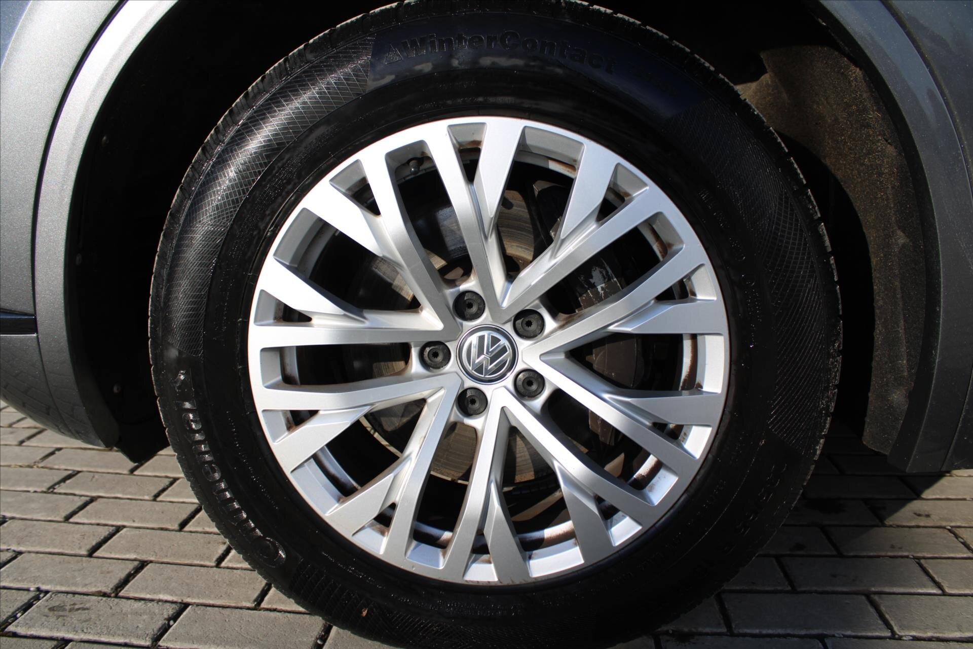 Volkswagen Touareg SUV / Terénní 3,0 l 170 kw