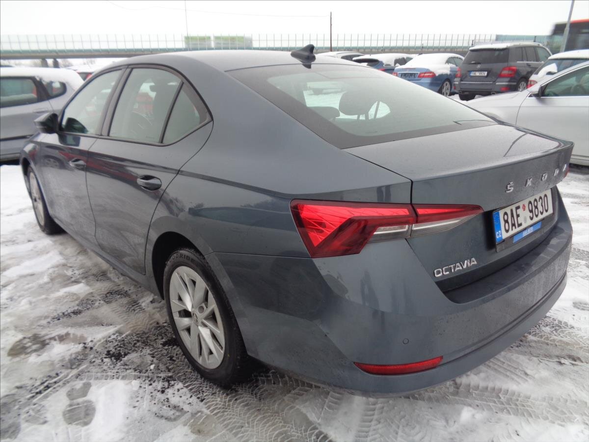 Škoda Octavia Sedan / Limuzína 1,5 l 110 kw