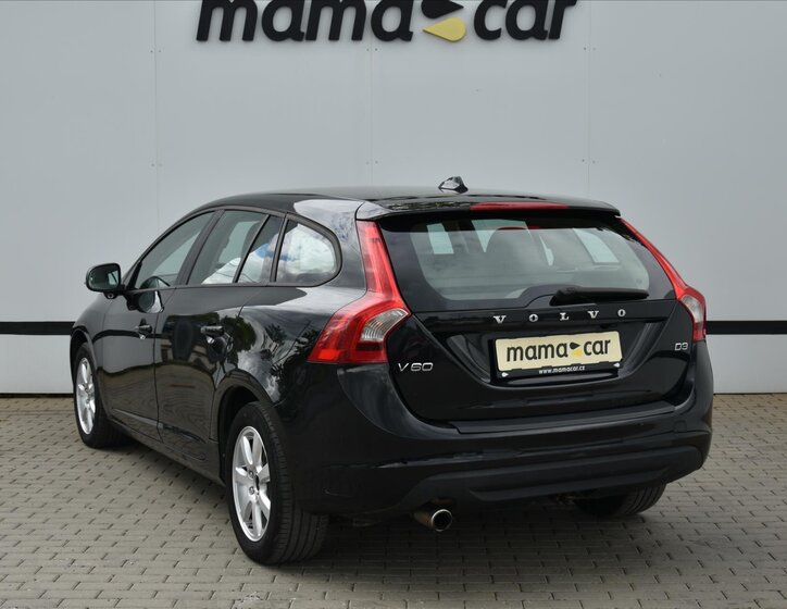 Volvo V60 Kombi 2,0 l 120 kw
