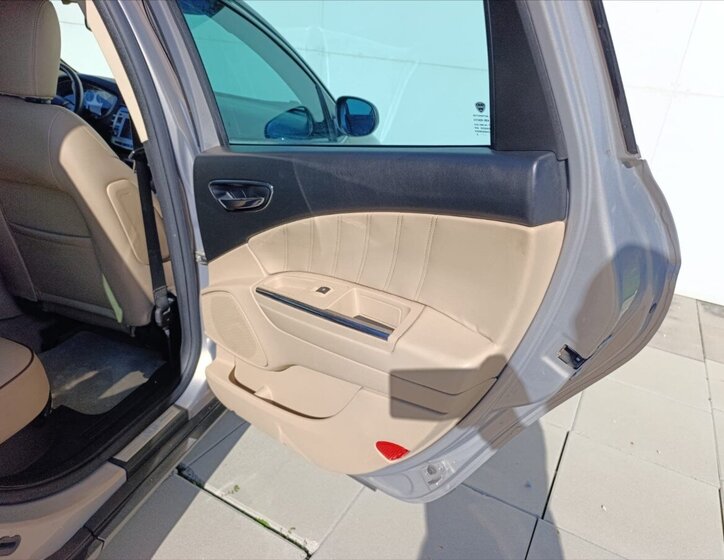 Lancia Delta Hatchback 1,6 l 88 kw