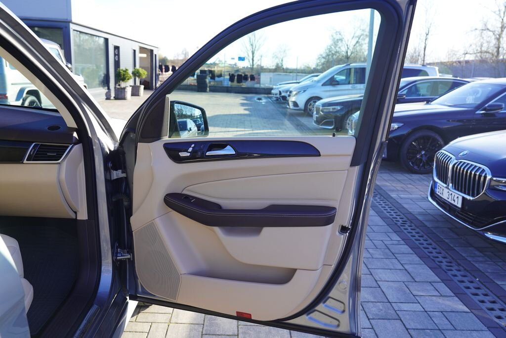 Mercedes-Benz GLE SUV / Terénní 3,0 l 190 kw