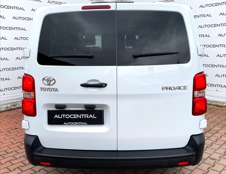 Toyota ProAce Verso 5
