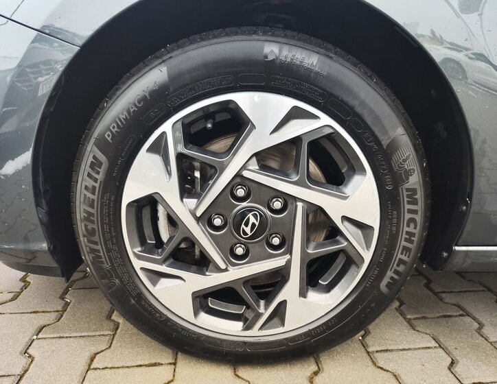 Hyundai i30 Hatchback 1,5 l 103 kw