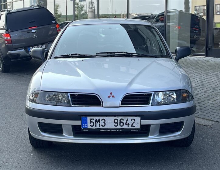 Mitsubishi Carisma 2