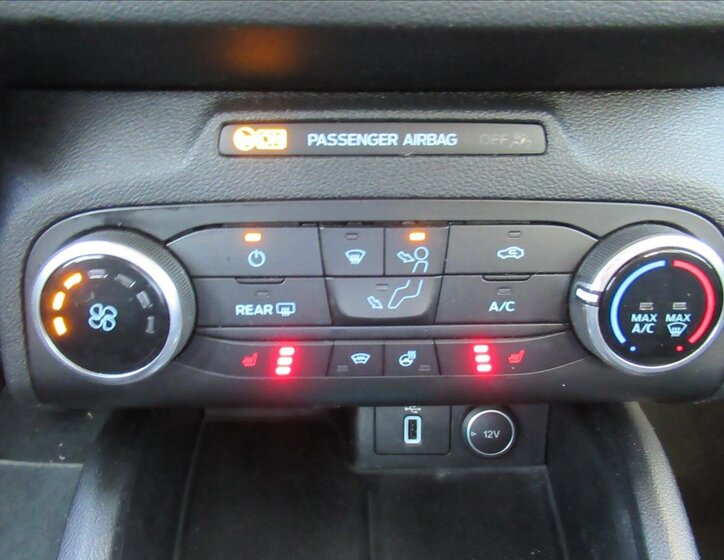 Ford Focus Kombi 1,5 l 70 kw