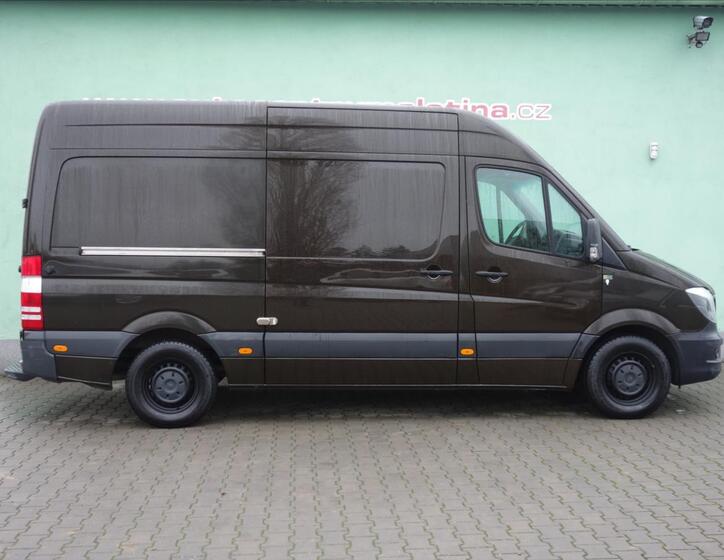 Mercedes-Benz Sprinter 3