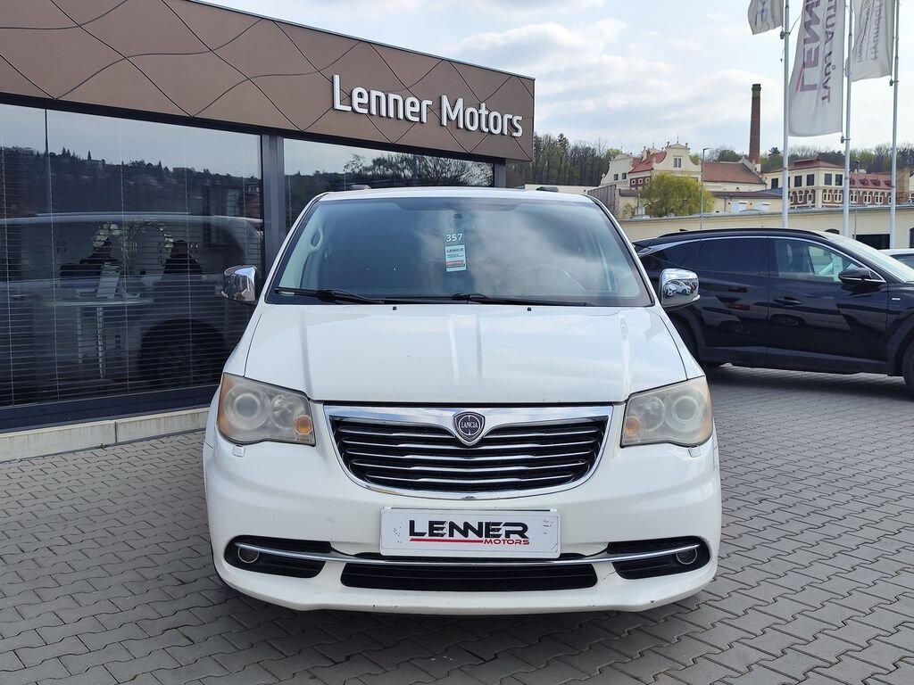 Lancia Voyager MPV 2,8 l 120 kw