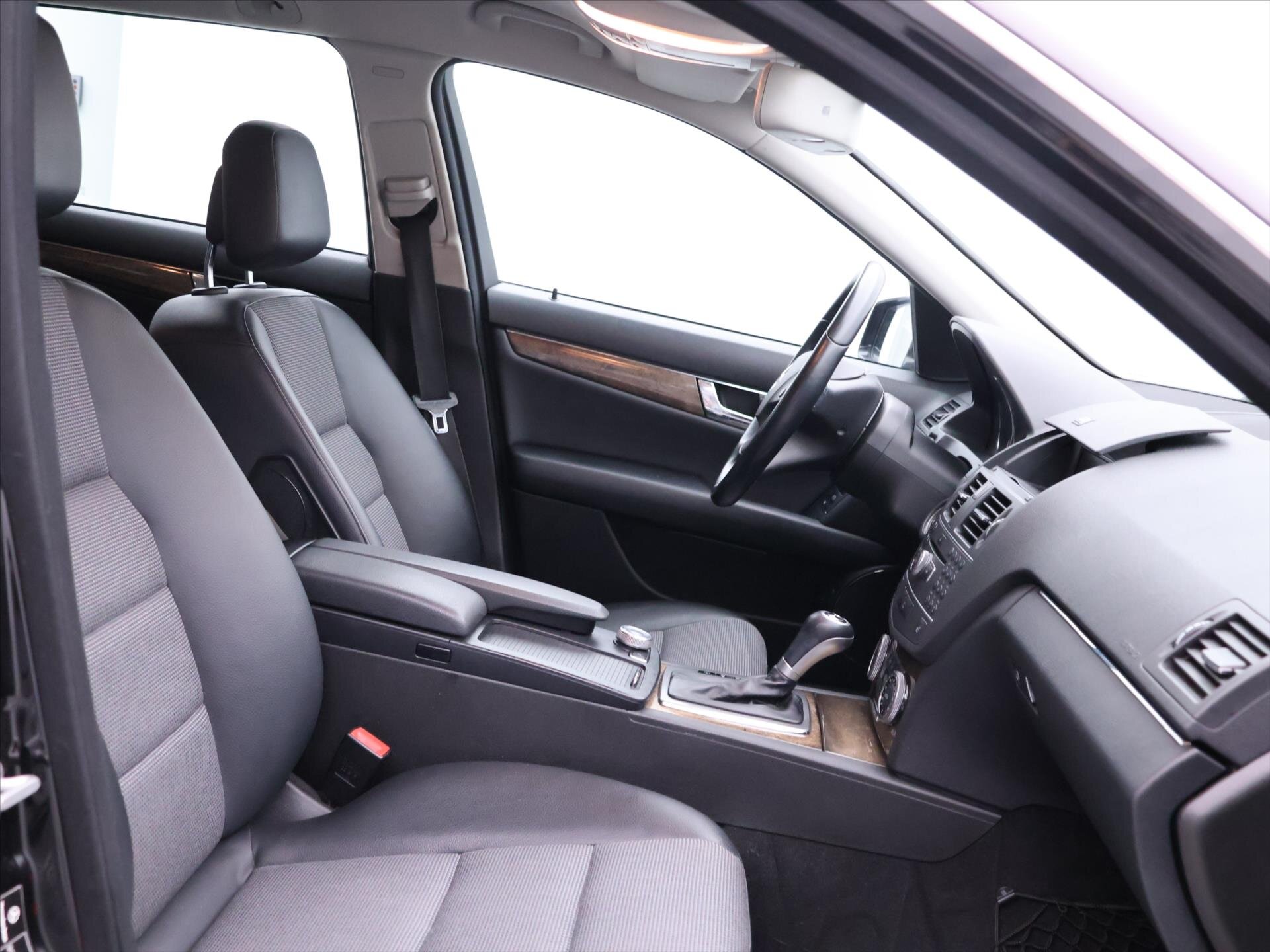 Mercedes-Benz Třídy C Kombi 1,8 l 115 kw