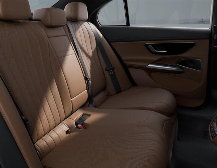 Mercedes-Benz Třídy E Sedan 3,0 l 270 kw