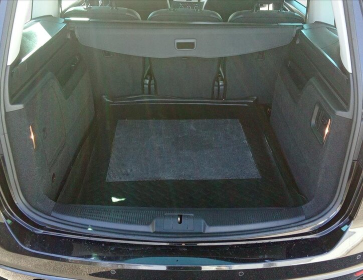 Volkswagen Sharan MPV 2,0 l 103 kw