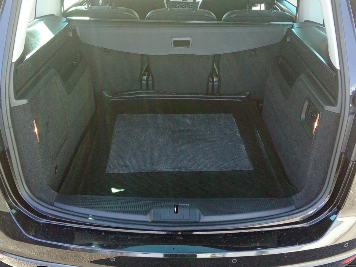 Volkswagen Sharan MPV 2,0 l 103 kw