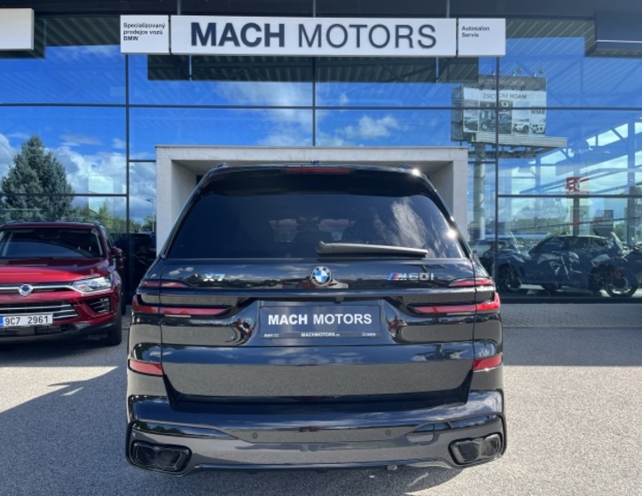 BMW X7 6