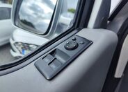 Volkswagen Multivan 26