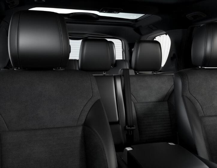 Land Rover Discovery 5