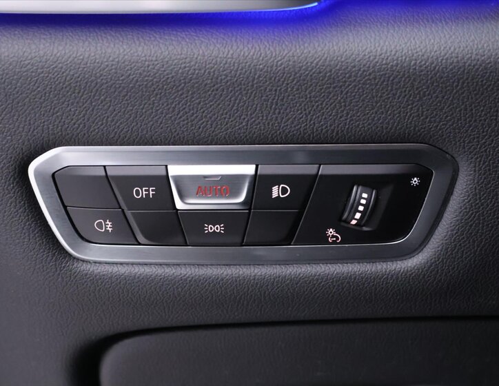 BMW X5 SUV / Terénní 3,0 l 245 kw