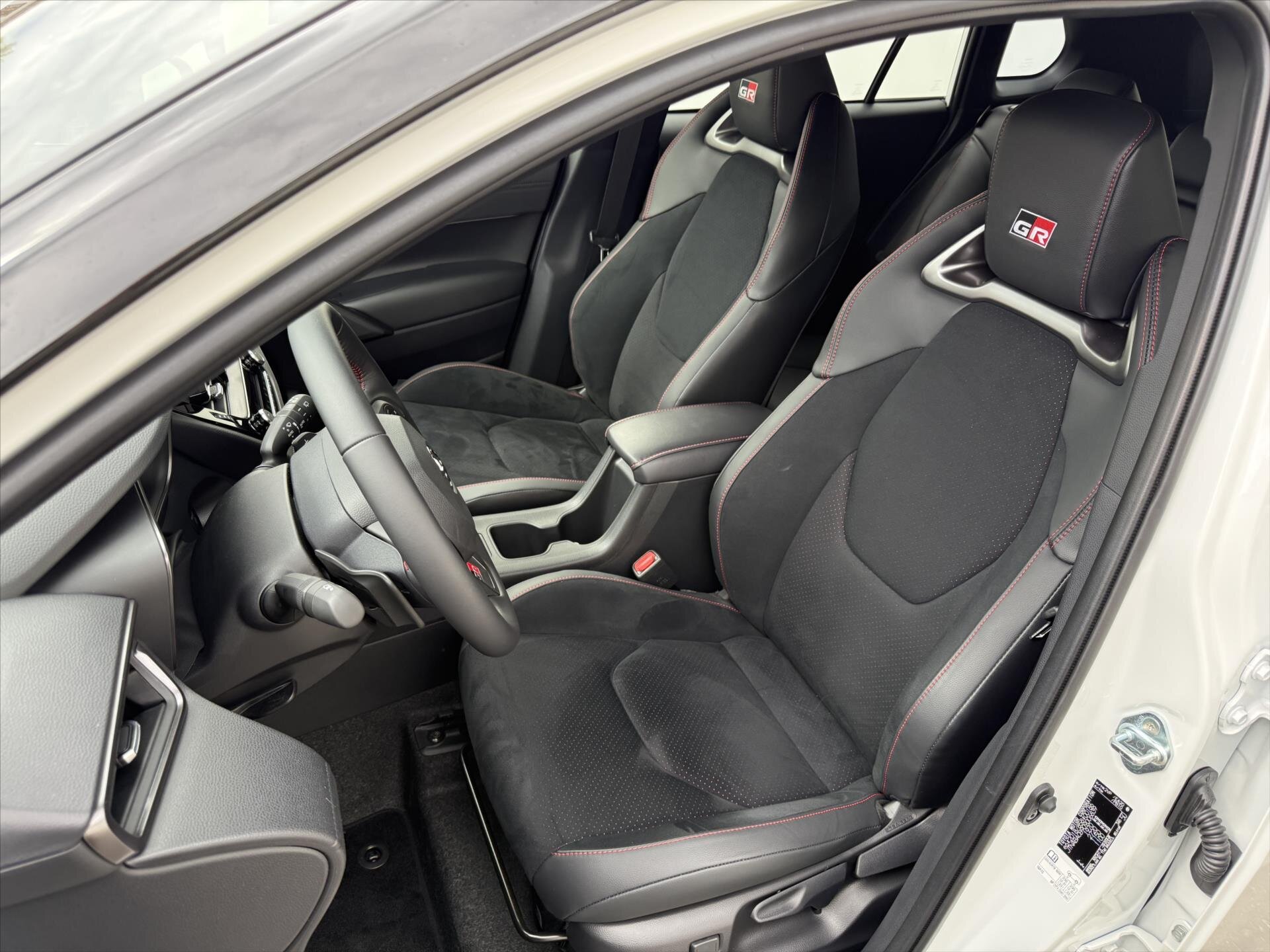 Toyota Corolla Cross SUV / Terénní 2,0 l 98 kw