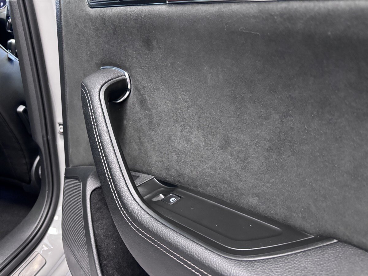 Škoda Superb Kombi 2,0 l 206 kw