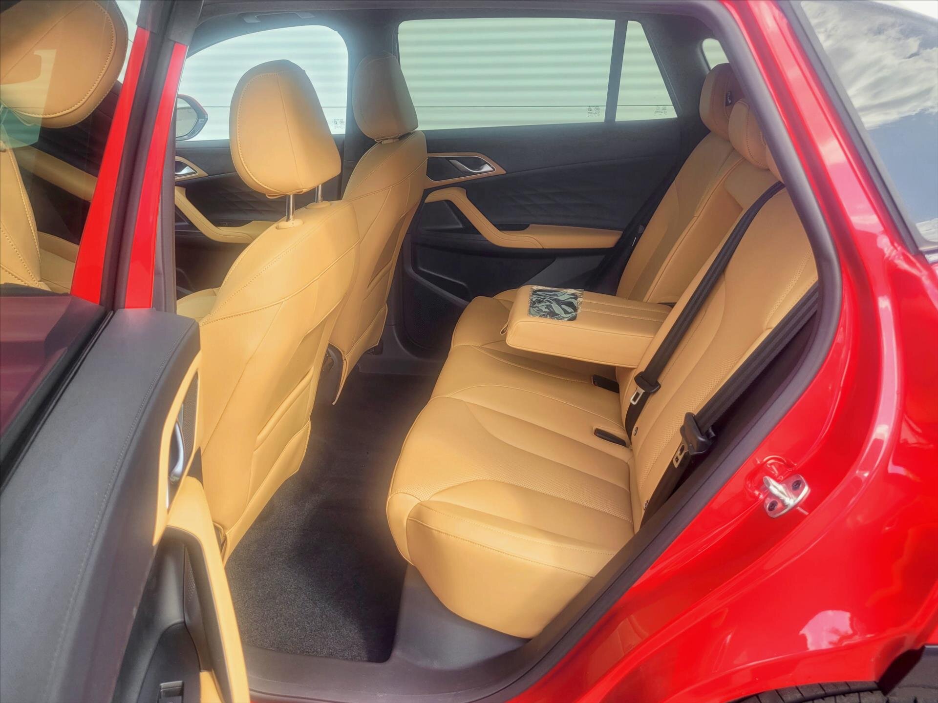 MG HS SUV / Terénní 1,5 l 125 kw