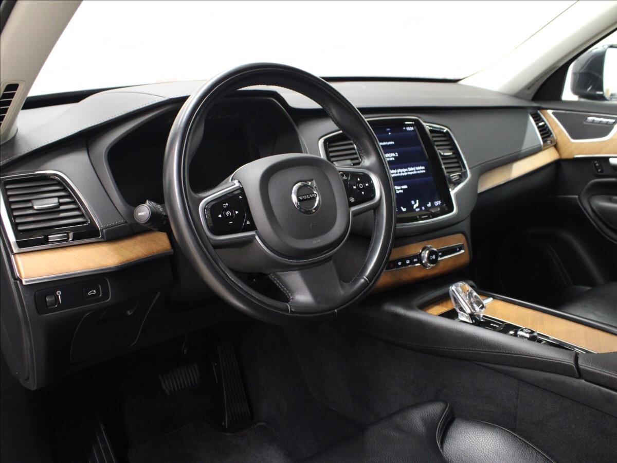 Volvo XC90 SUV 2,0 l 173 kw